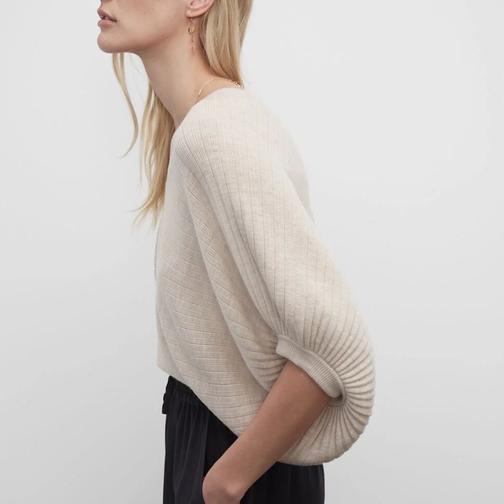 Quarter Sleeve V-Neck Sweater - Brand New - NEVER WORN - Tan Heather - Picture 3 of 4
